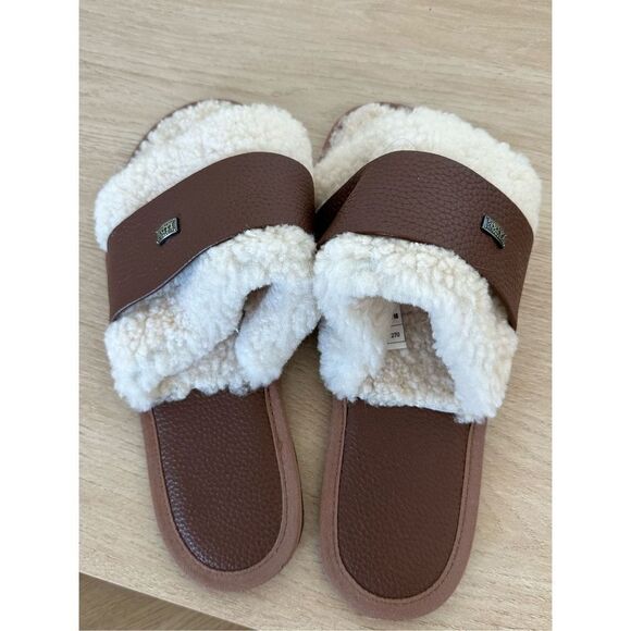 Australian Luxe Sherpa leather slide slippers size 10 - Picture 8 of 8